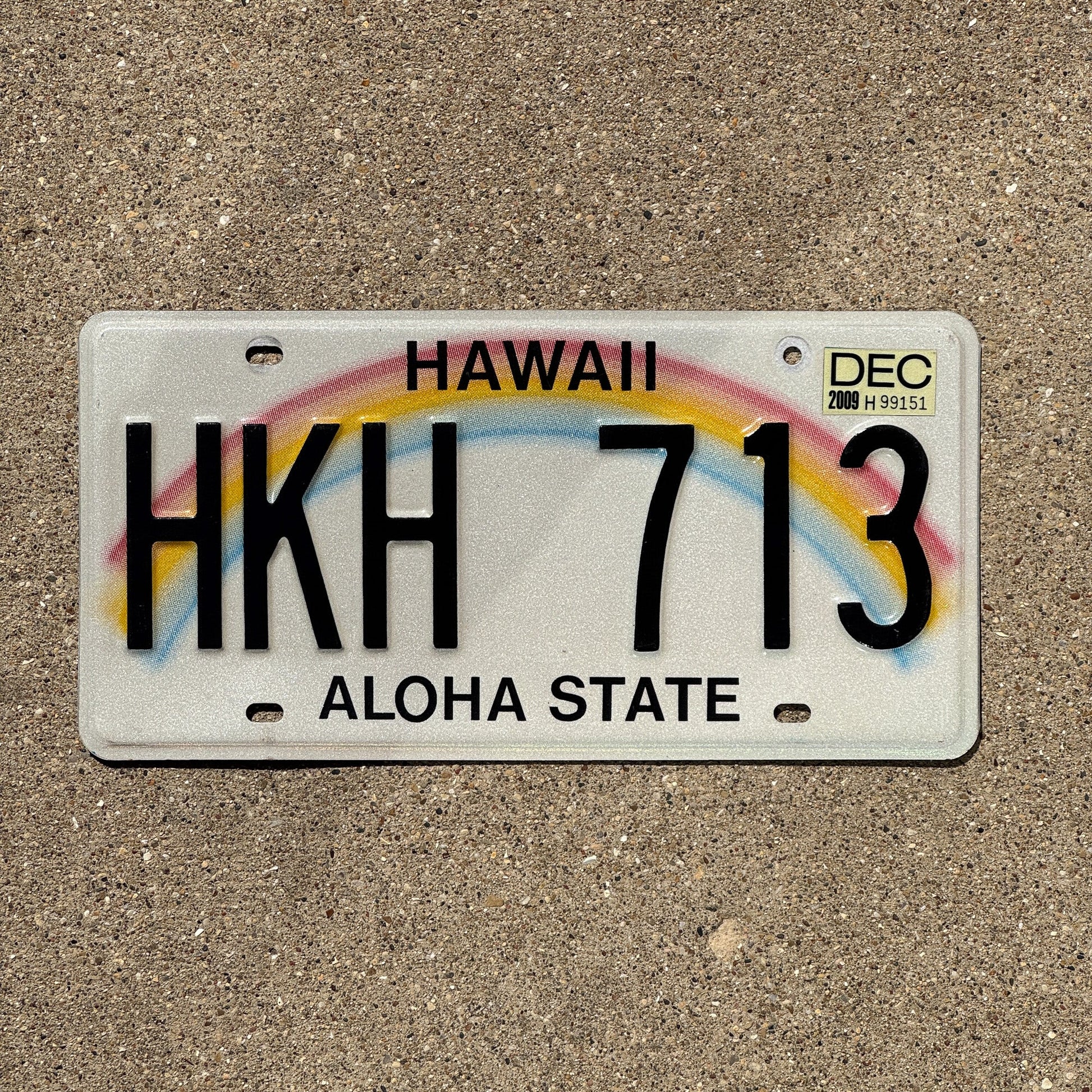 Photo of a 1991 Hawaii License Plate Auto Tag Garage Decor Vintage Rainbow HKH 713