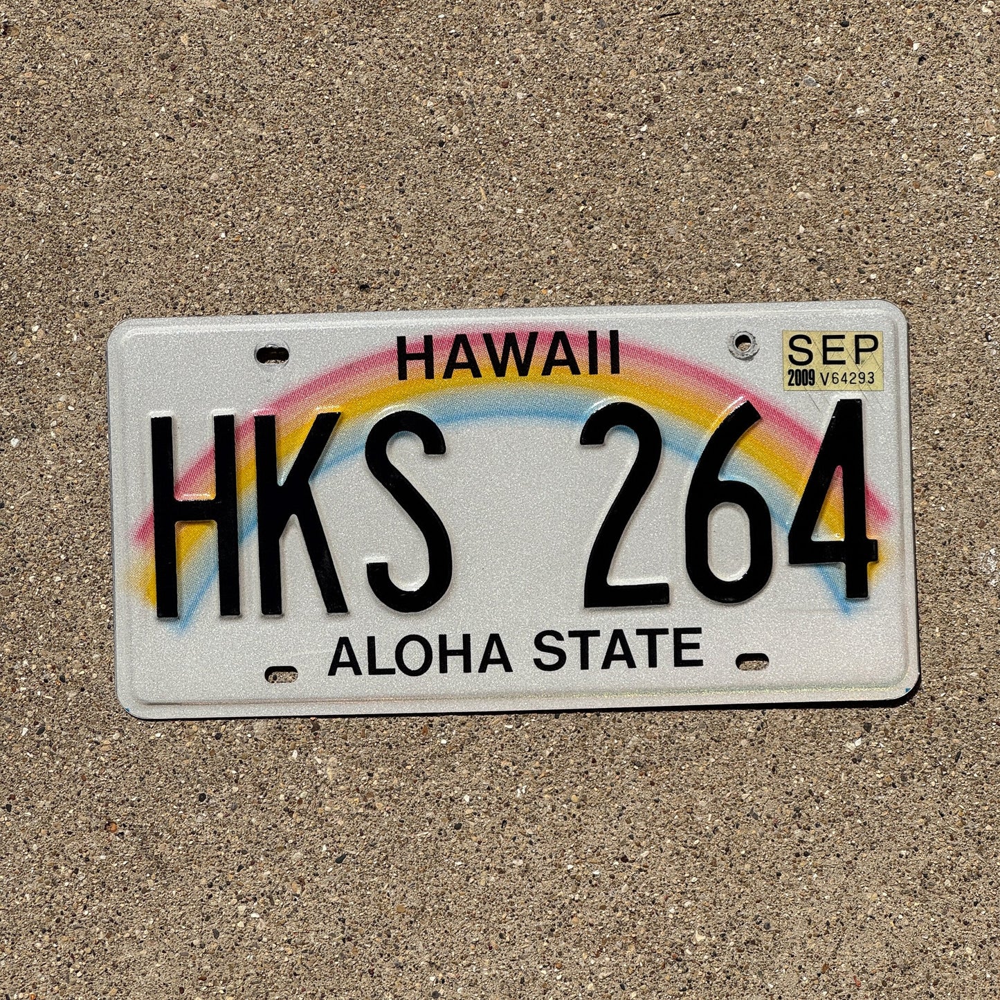 Photo of a 1991 Hawaii License Plate Auto Tag Garage Decor Vintage Rainbow HKS 264