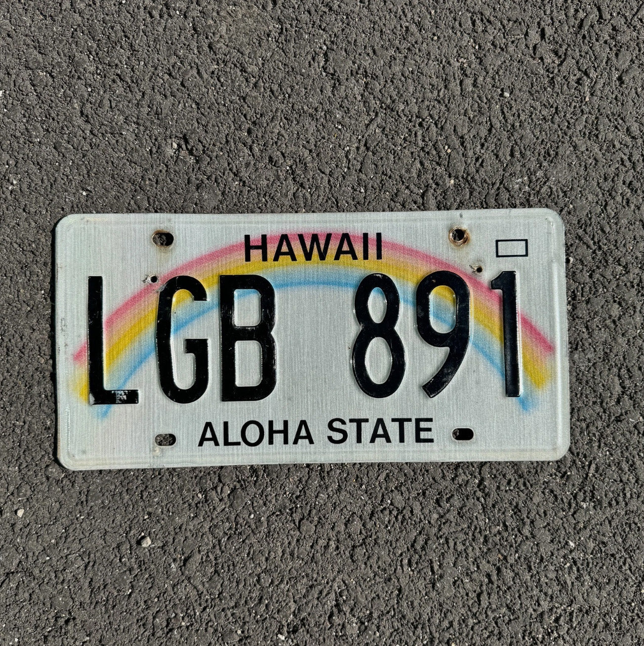 Photo of a 1991 Hawaii License Plate Auto Tag Garage Decor Vintage Rainbow LGB 118