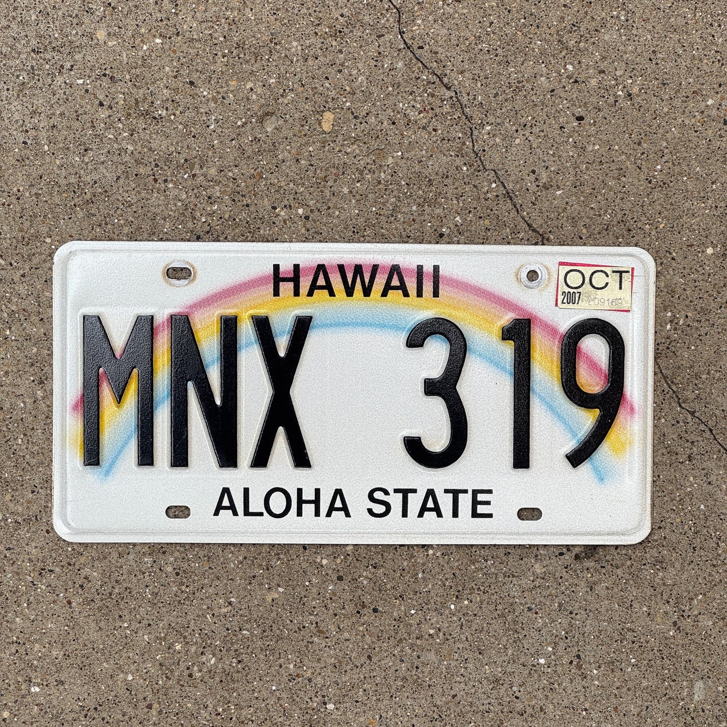 Photo of a 1991 Hawaii License Plate Auto Tag Garage Decor Vintage Rainbow MNX 319