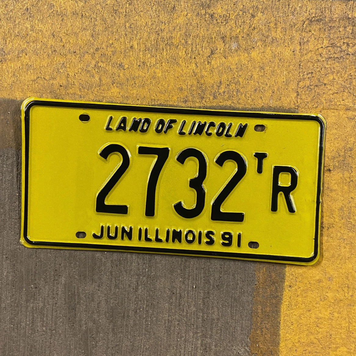 Photo of a 1991 Illinois TRUCK TRACTOR License Plate Auto Tag Garage Decor Vintage License Plate Garage Auto Four Digit Car 2732 tR