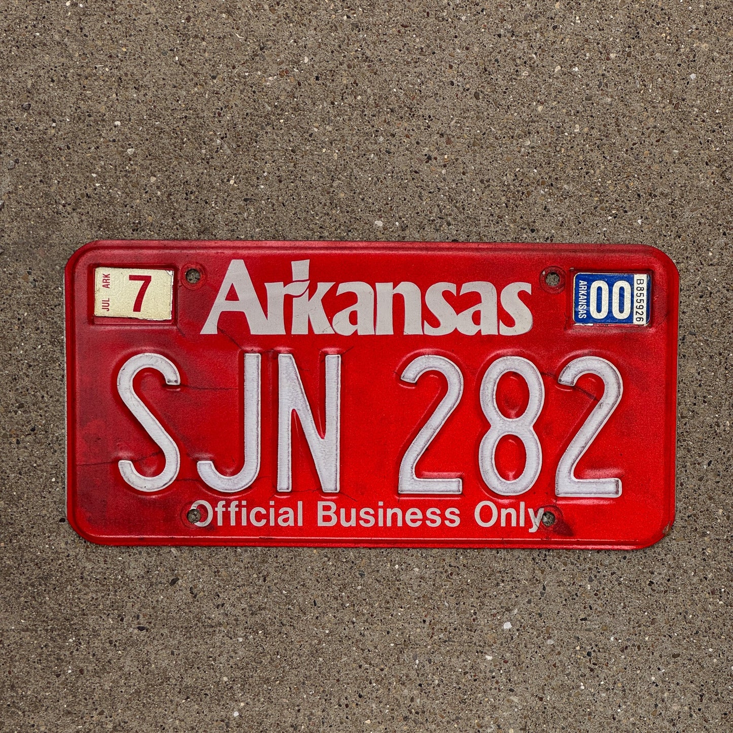 Photo of a 1992 Arkansas OFFICIAL License Plate Auto Tag Garage Decor Vintage SJN 282