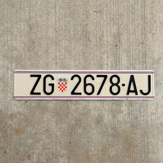 Photo of a 1992 Croatia License Plate Auto Tag Garage Decor Vintage Zagreb ZG 2678 AJ with original patina