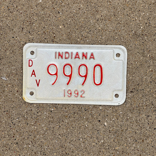 Photo of a 1992 Indiana Disabled Veteran Motorcycle License Plate Auto Tag Garage Decor Vintage Repeat Repeating 9990