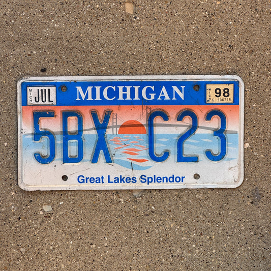 Photo of a 1997 1998 Michigan Graphic / Specialty License Plate Auto Tag Garage Decor Vintage Great Lakes Splendor 5BX C23