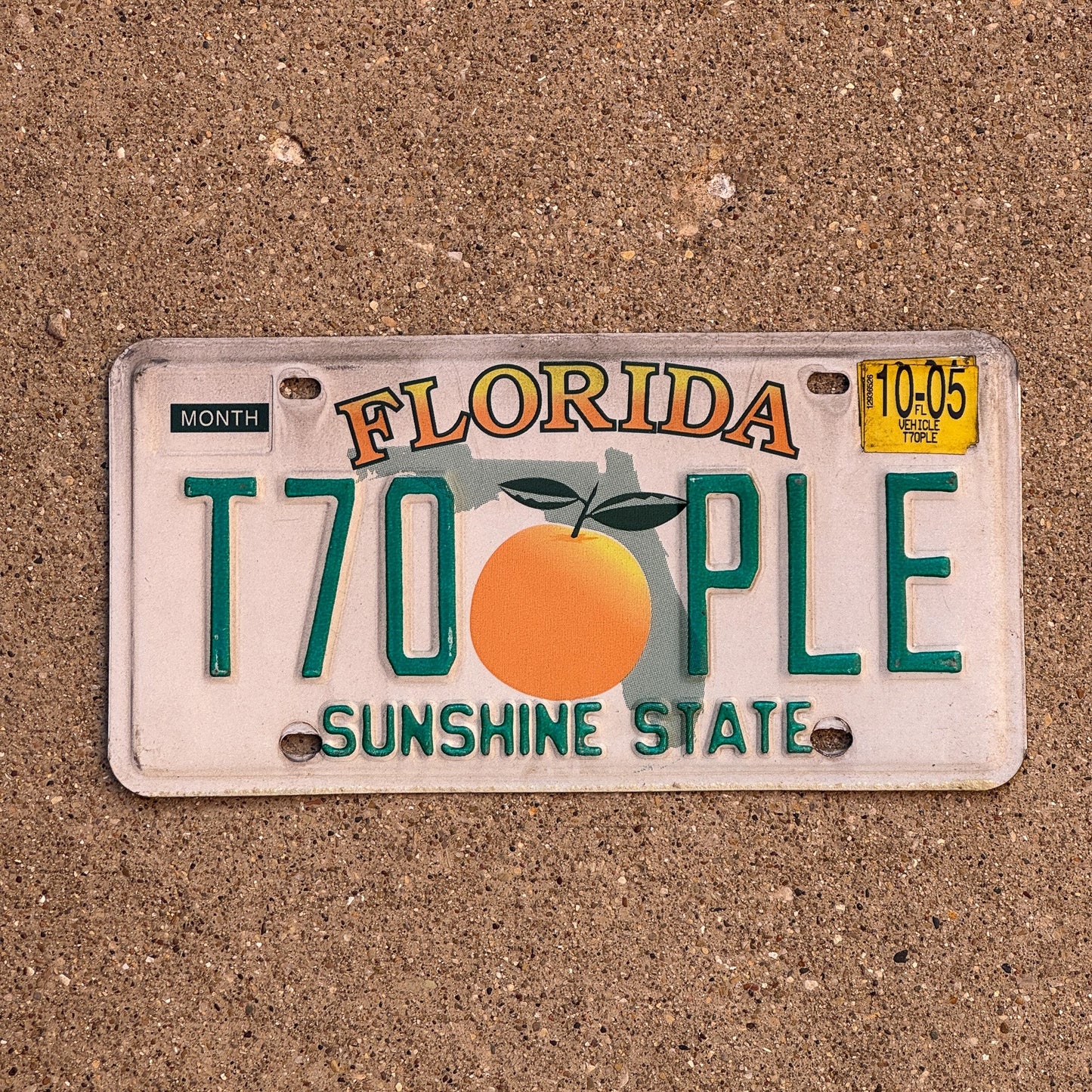 Photo of a 1997 2005 Florida License Plate Auto Tag Garage Decor Vintage T70 PLE