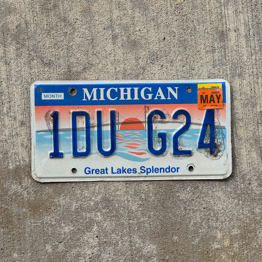 Photo of a 1997 2007 Michigan Graphic / Specialty License Plate Auto Tag Garage Decor Vintage Great Lakes Splendor 1 DU G24 with original patina
