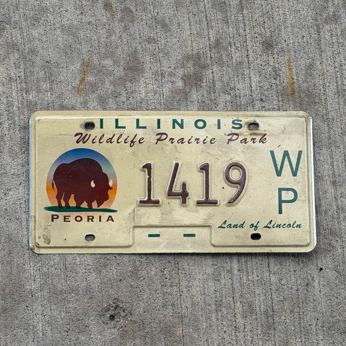 Photo of a 1997 Illinois Graphic / Specialty License Plate Auto Tag Garage Decor Vintage Wildlife Prairie Park Bison Buffalo Animal 1419 WP with original patina