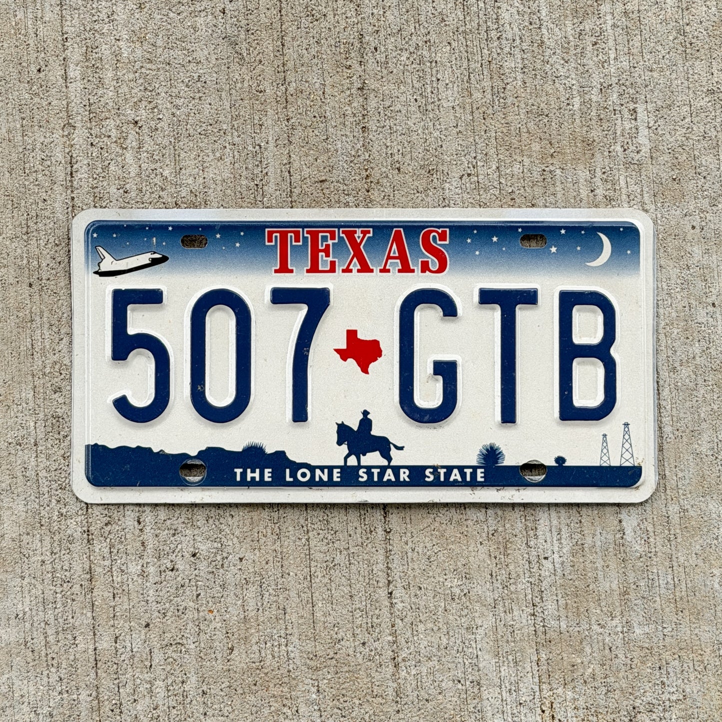 Photo of a 2000 Texas License Plate Auto Tag Garage Decor Vintage 507 GTB with original patina