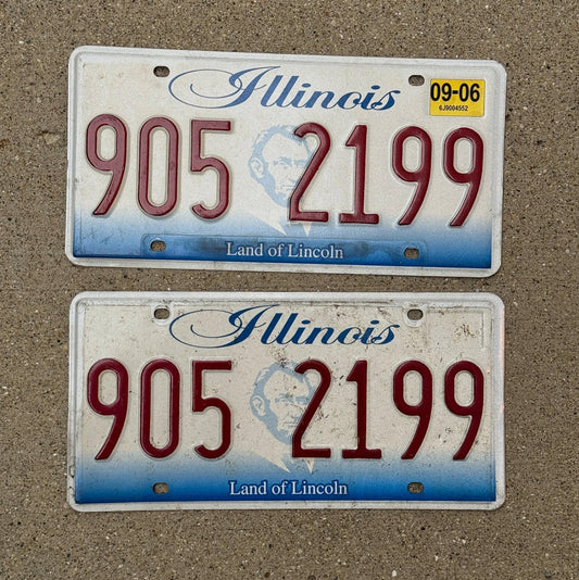 Photo of a 2001 2006 Illinois License Plate Pair Auto Tag Garage Decor Vintage 905 2199