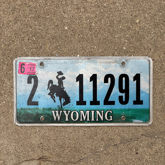 Photo of a 2001 2017 Wyoming Truck License Plate Auto Tag Garage Decor Vintage Horse 2 11291