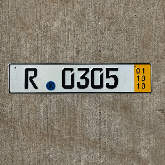 Photo of a 2001 Germany Export License Plate Auto Tag Garage Decor Vintage Bavaria R 0305 with original patina