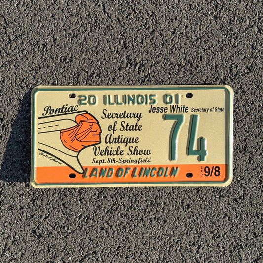 Photo of a 2001 Illinois EVENT License Plate Auto Tag Garage Decor Vintage 74