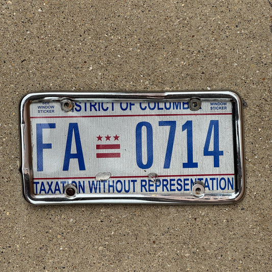 Photo of a 2001 Washington DC License Plate Auto Tag Garage Decor Vintage FA 0714