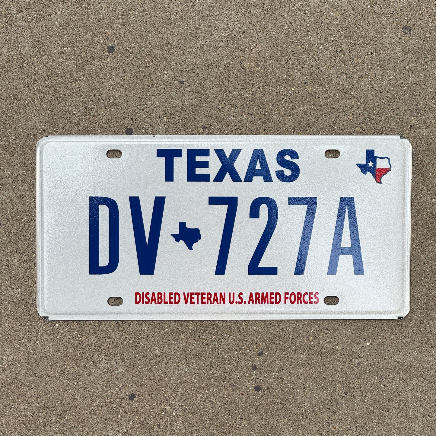Photo of a 2003 Texas Disabled Veteran License Plate Auto Tag 1 Garage Decor DAV Vet DV 727A