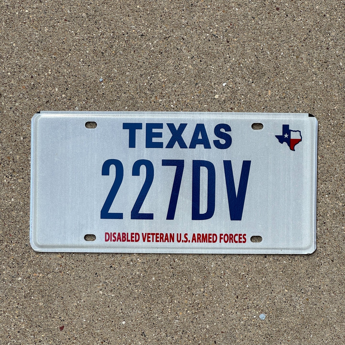 Photo of a 2003 Texas Disabled Veteran License Plate Auto Tag 2 Garage Decor Military 227 DV