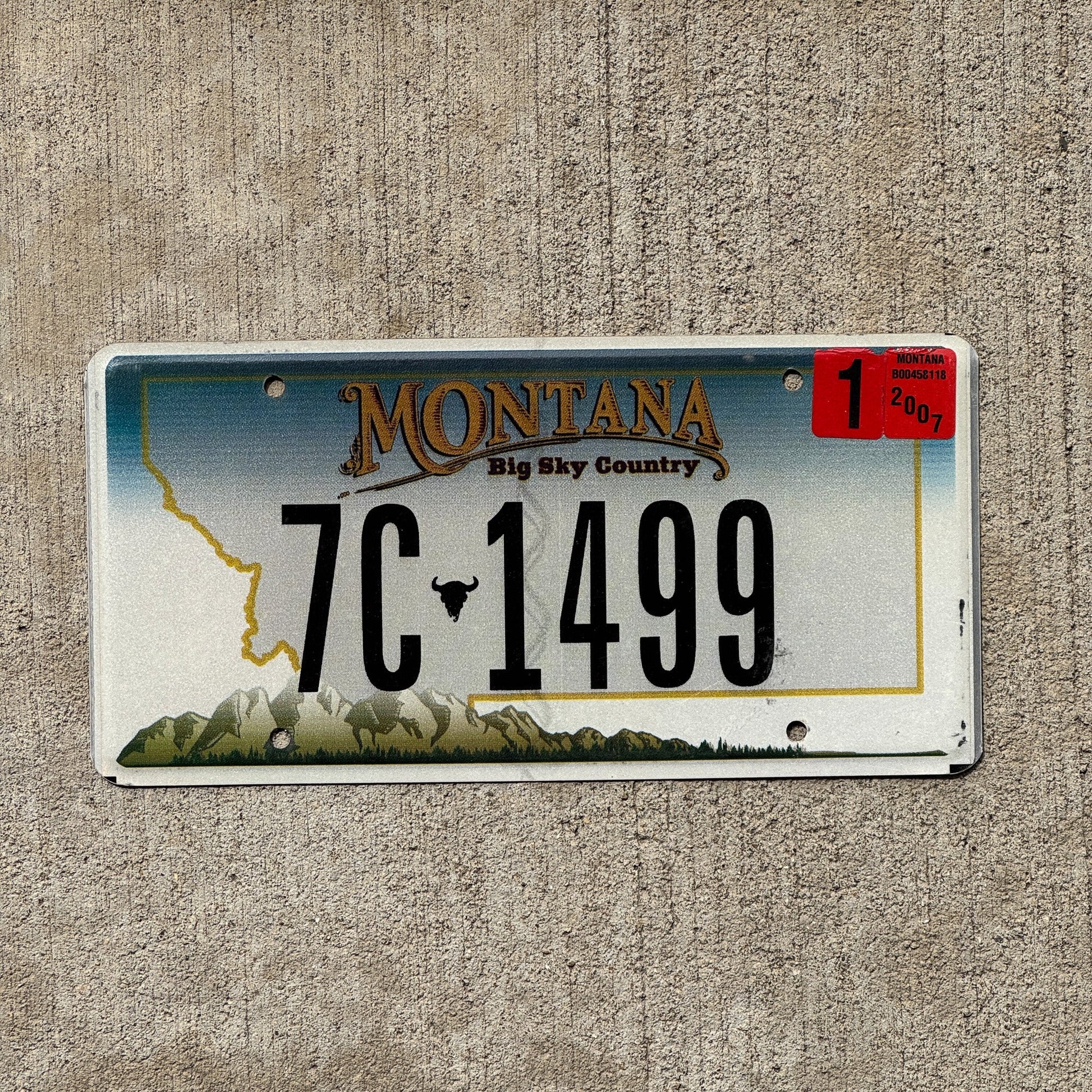 Photo of a 2006 2007 Montana License Plate Auto Tag Garage Decor Vintage 7C 1499
