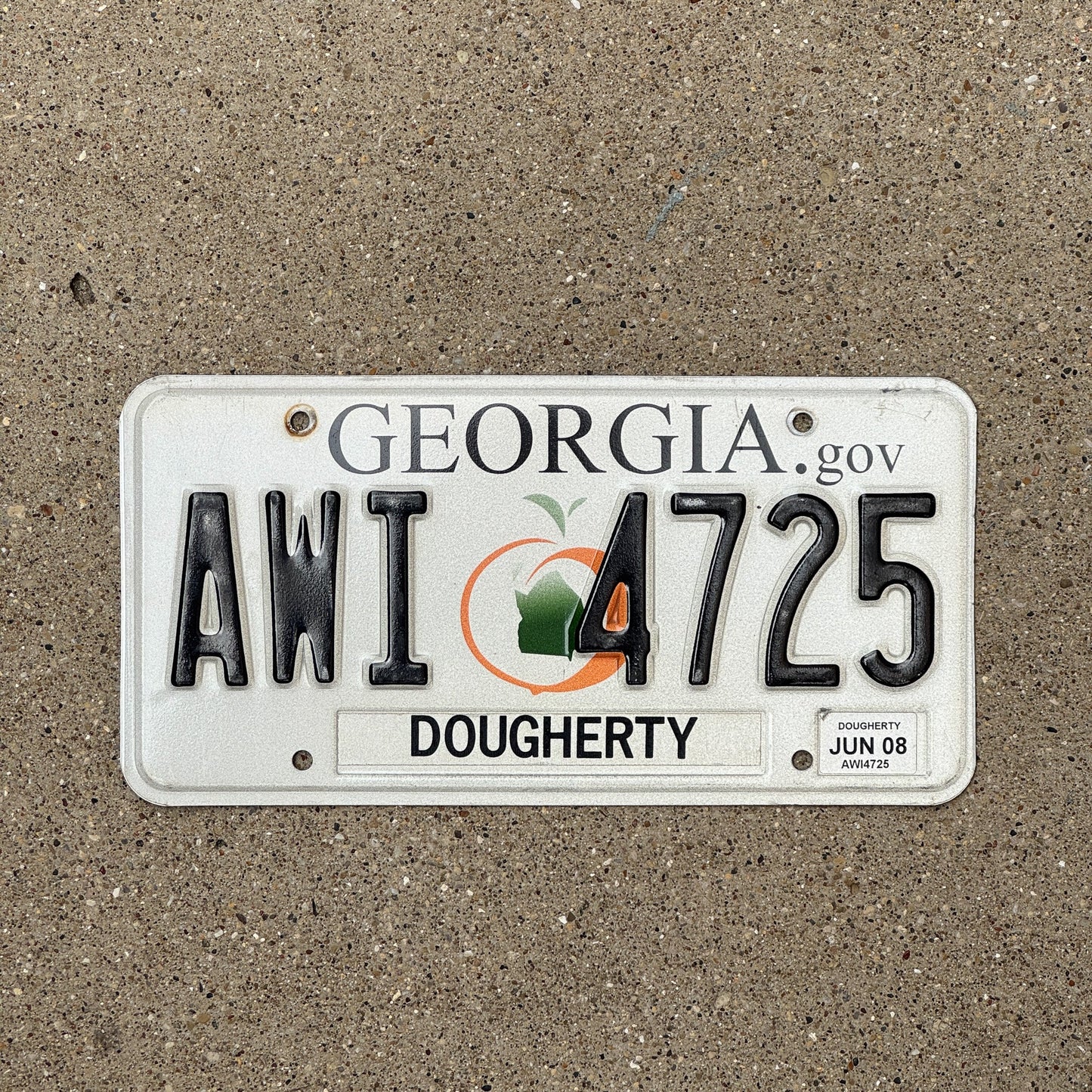 Photo of a 2007 2008 Georgia License Plate Auto Tag Garage Decor Vintage AWI 4725