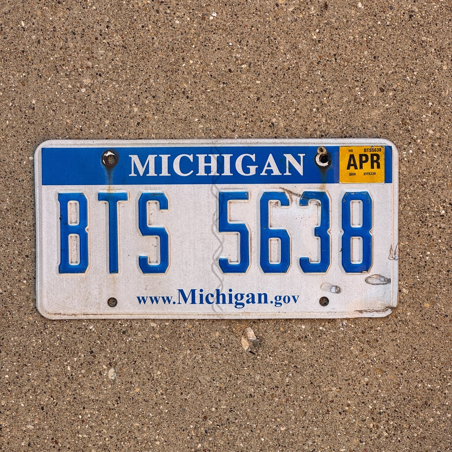 Photo of a 2007 2010 Michigan License Plate Auto Tag Garage Decor Vintage BTS 5638