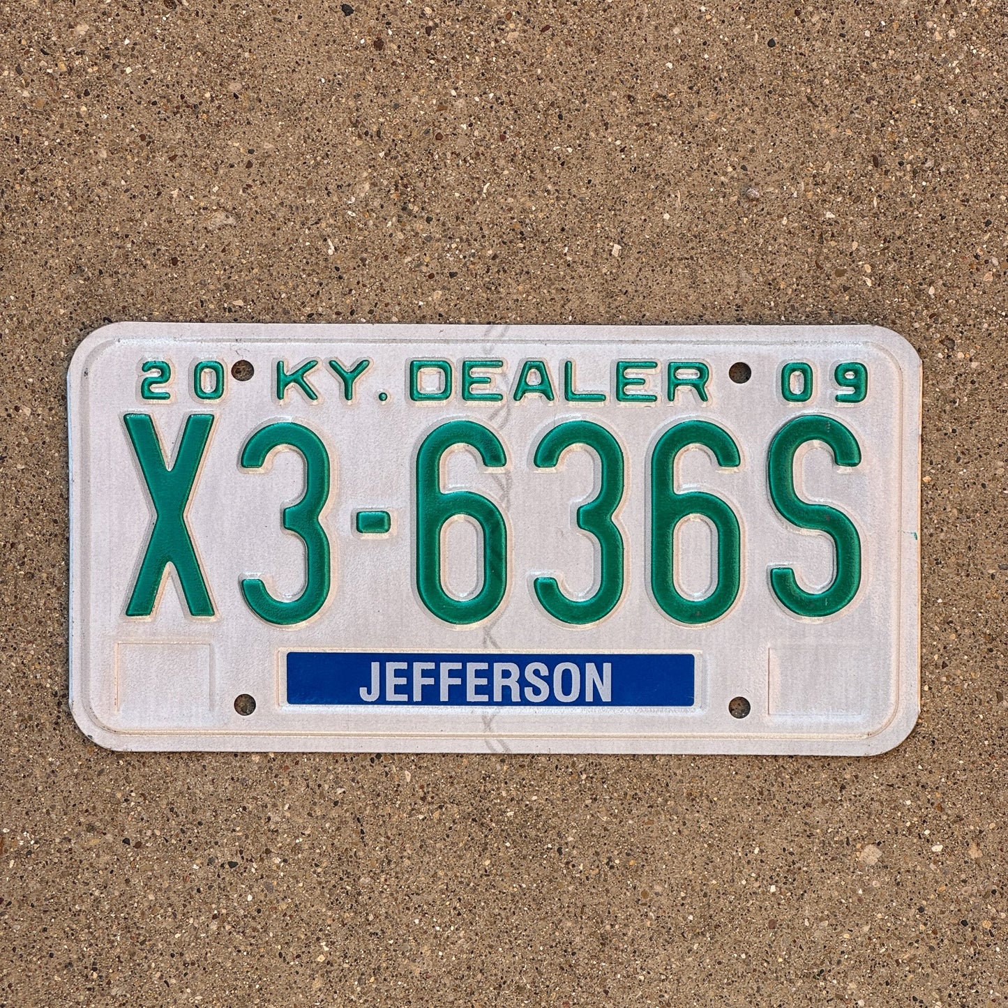 Photo of a 2009 Kentucky Dealer License Plate Auto Tag Garage Decor Vintage Jefferson County X3 636S