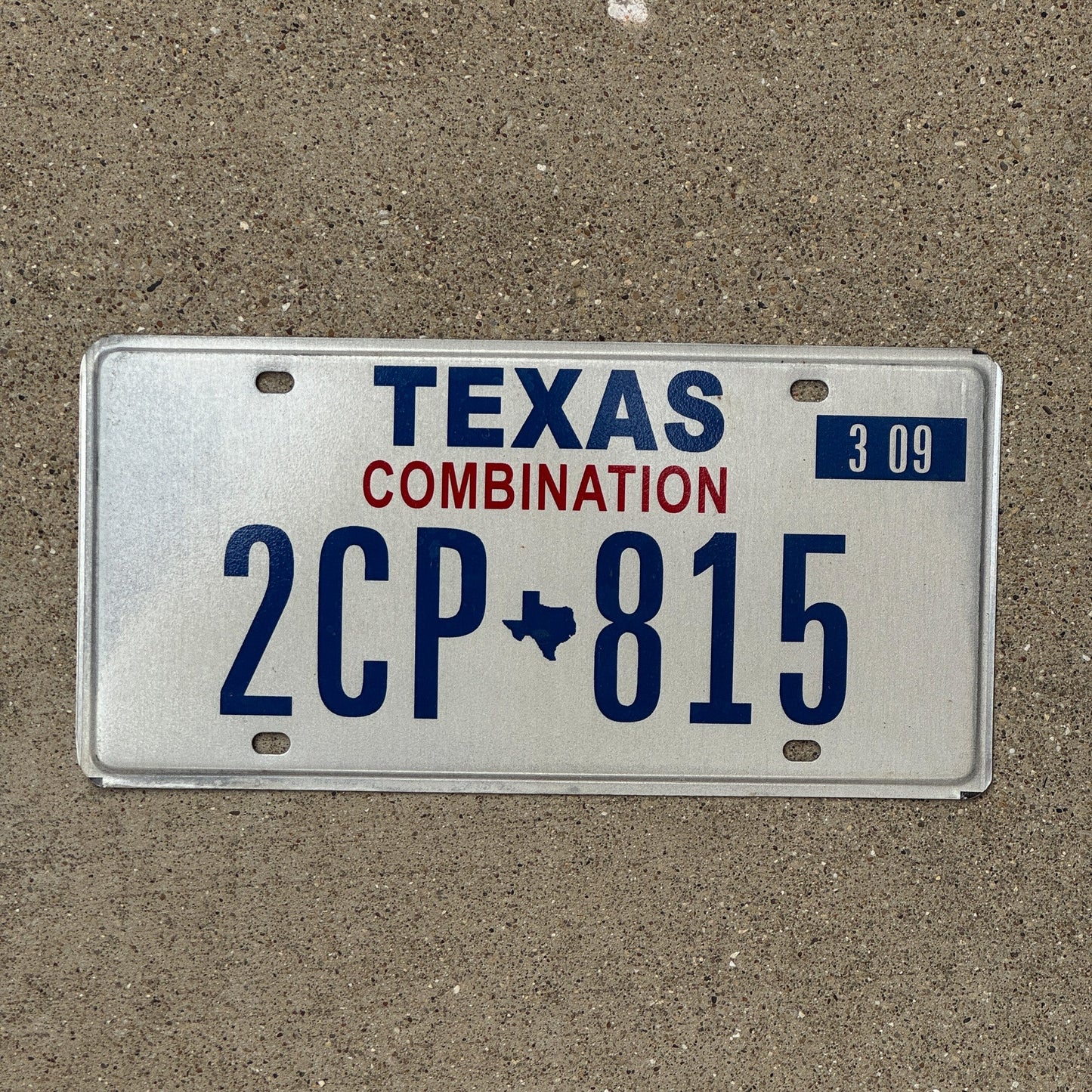 Photo of a 2009 Texas Combination License Plate Auto Tag Garage Decor Vintage 2CP 815