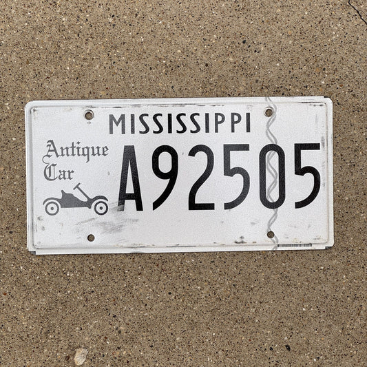 Photo of a 2010 Era Mississippi Antique Vehicle License Plate Auto Tag Garage Decor Vintage A92505