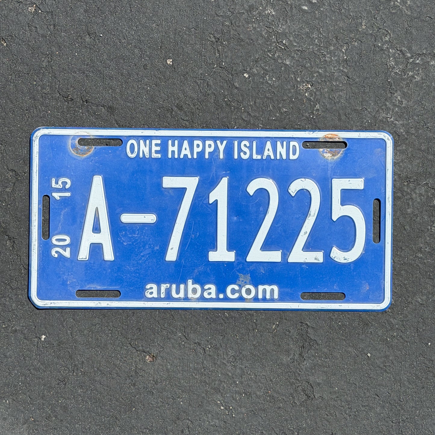 Photo of a 2015 Aruba License Plate Auto Tag Garage Decor Vintage A 71225 with original patina