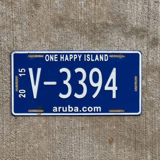 Photo of a 2015 Aruba Rental License Plate Auto Tag Garage Decor Vintage V 3394 with original patina