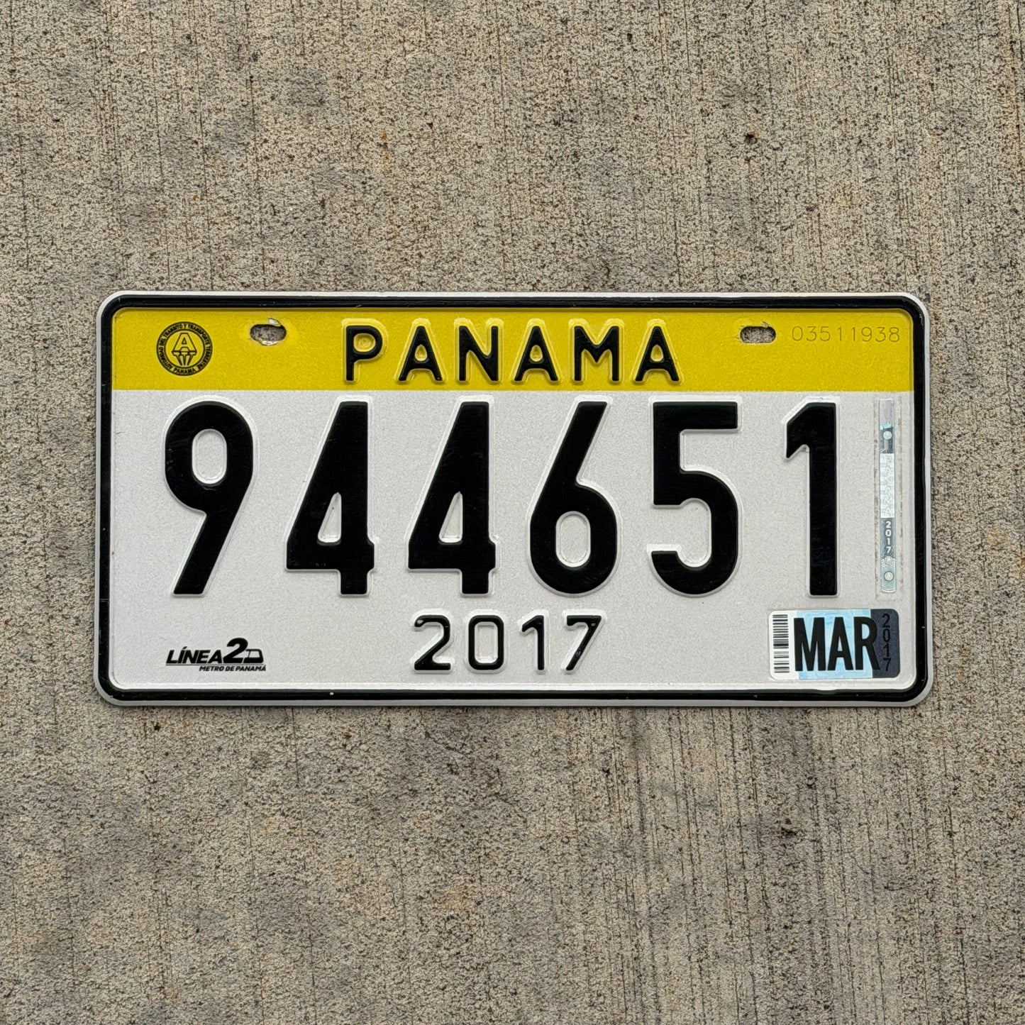 Photo of a 2017 Panama License Plate Auto Tag Garage Decor Vintage 944 651 with original patina