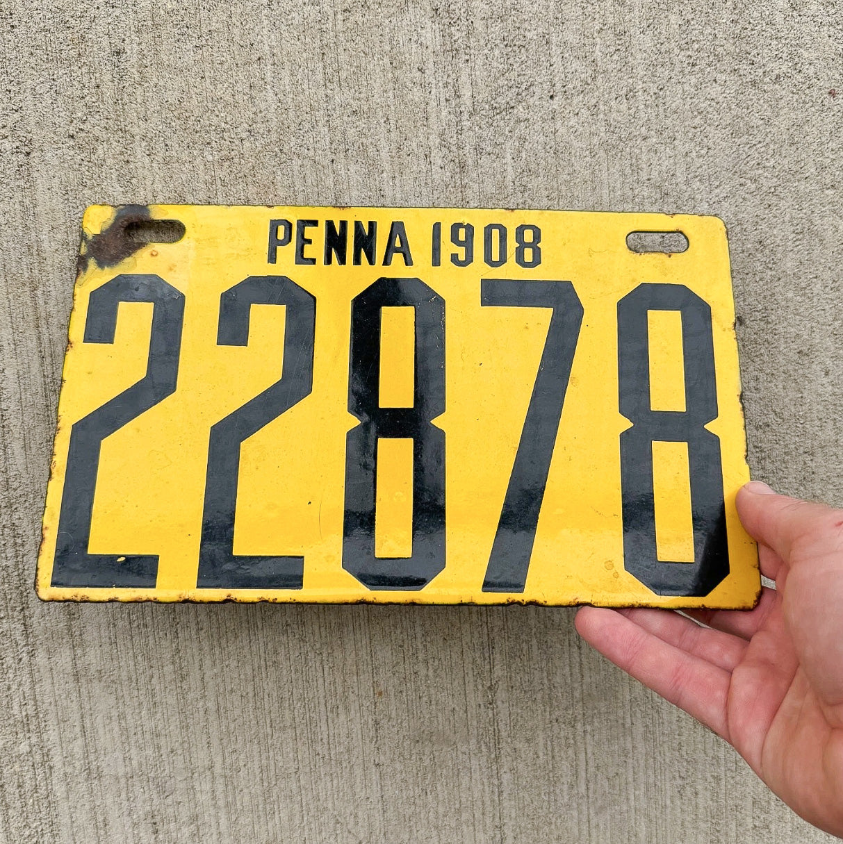 1908 Pennsylvania Porcelain License Plate Auto Tag 22878