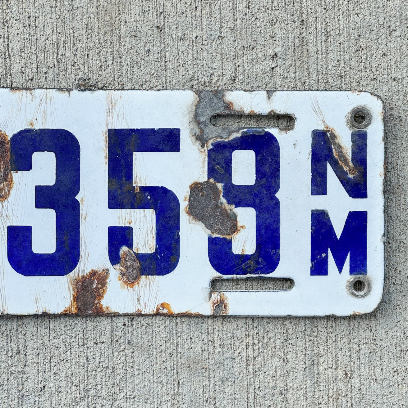 1920 1923 New Mexico Porcelain License Plate Auto Tag 42358