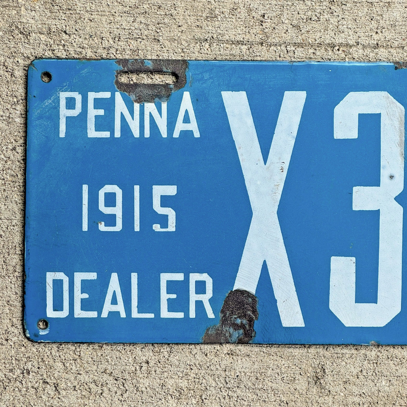 1915 Pennsylvania Porcelain Dealer Auto Tag X 3926