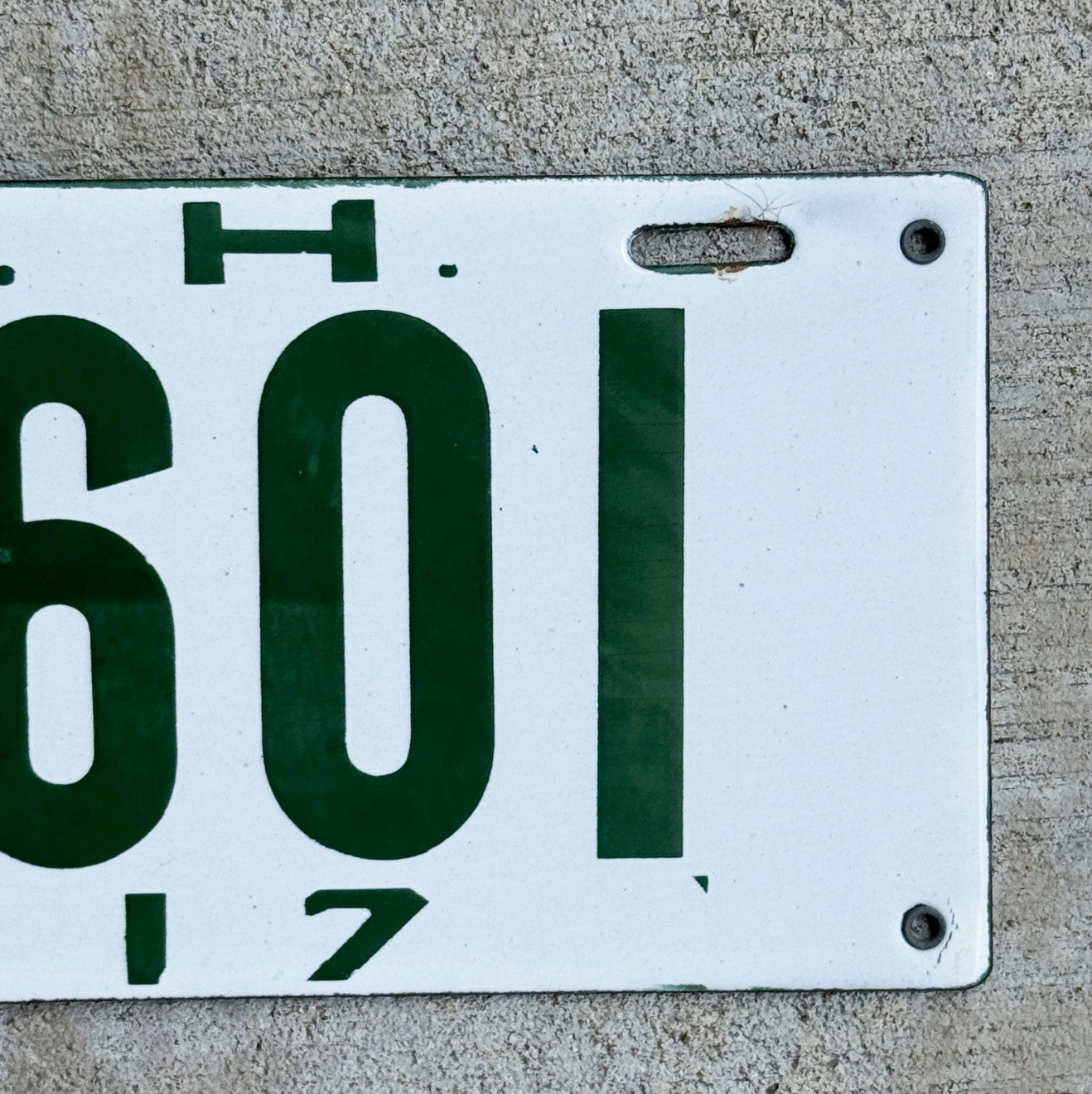 1917 New Hampshire Porcelain License Plate Auto Tag High Quality 10601