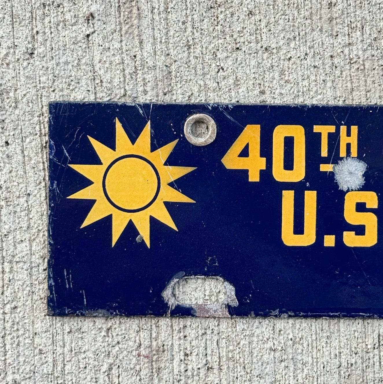 1940 Era California 40th Division Army Porcelain License Plate Topper Auto Tag Military 774
