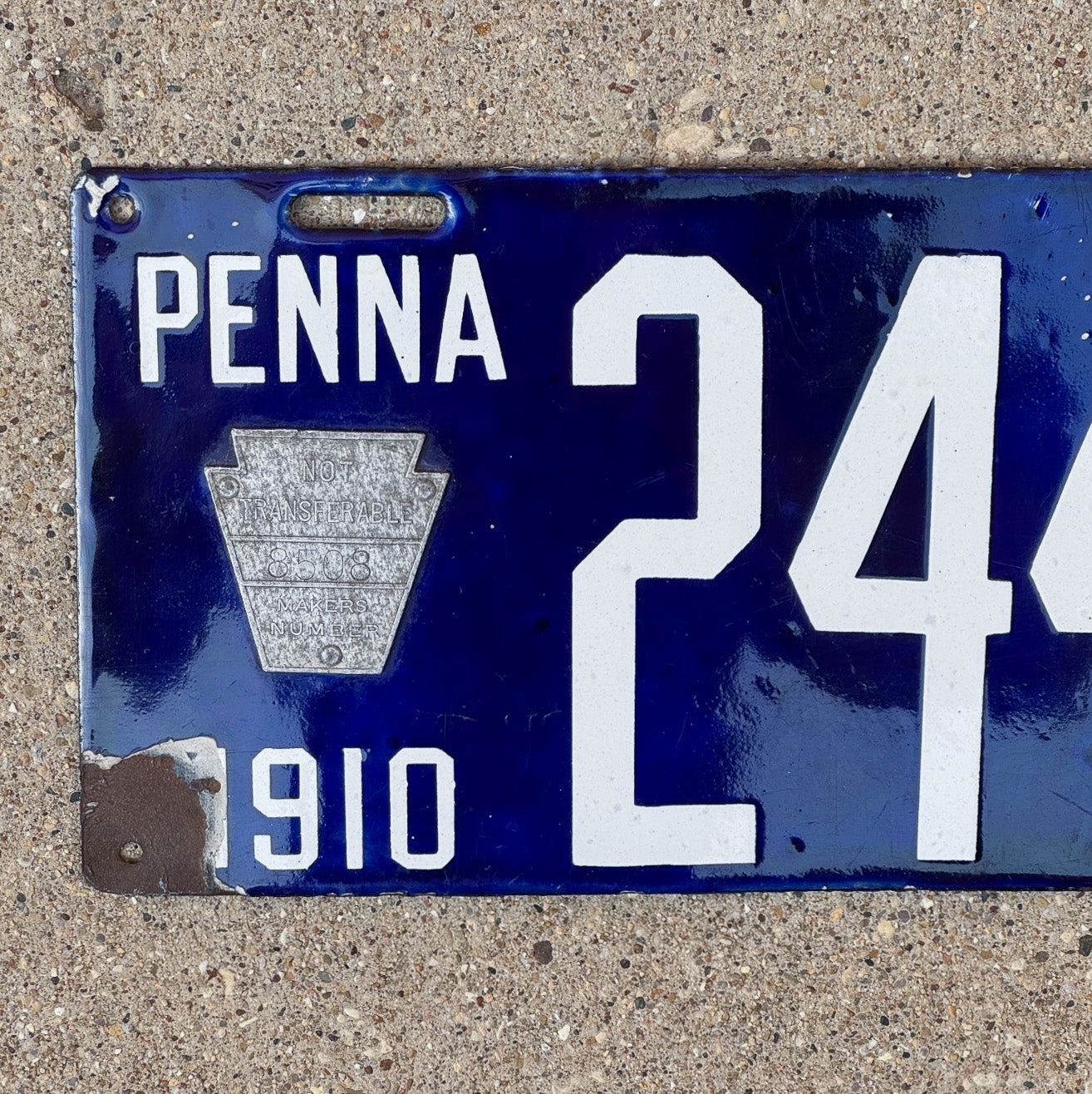1910 Pennsylvania Porcelain License Plate Auto Tag Repeat Repeating 24448