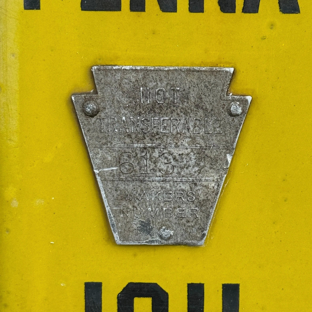 1911 Pennsylvania Porcelain License Plate Auto Tag Dishpan Type Beveled 38240
