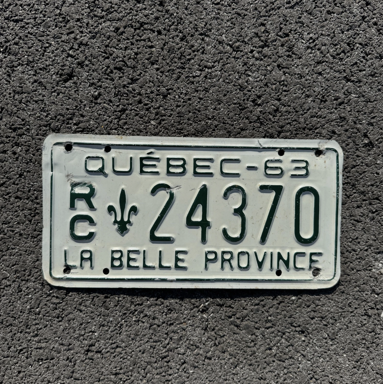 1963 Quebec Farm Trailer License Plate Auto Tag Canada RC 24370