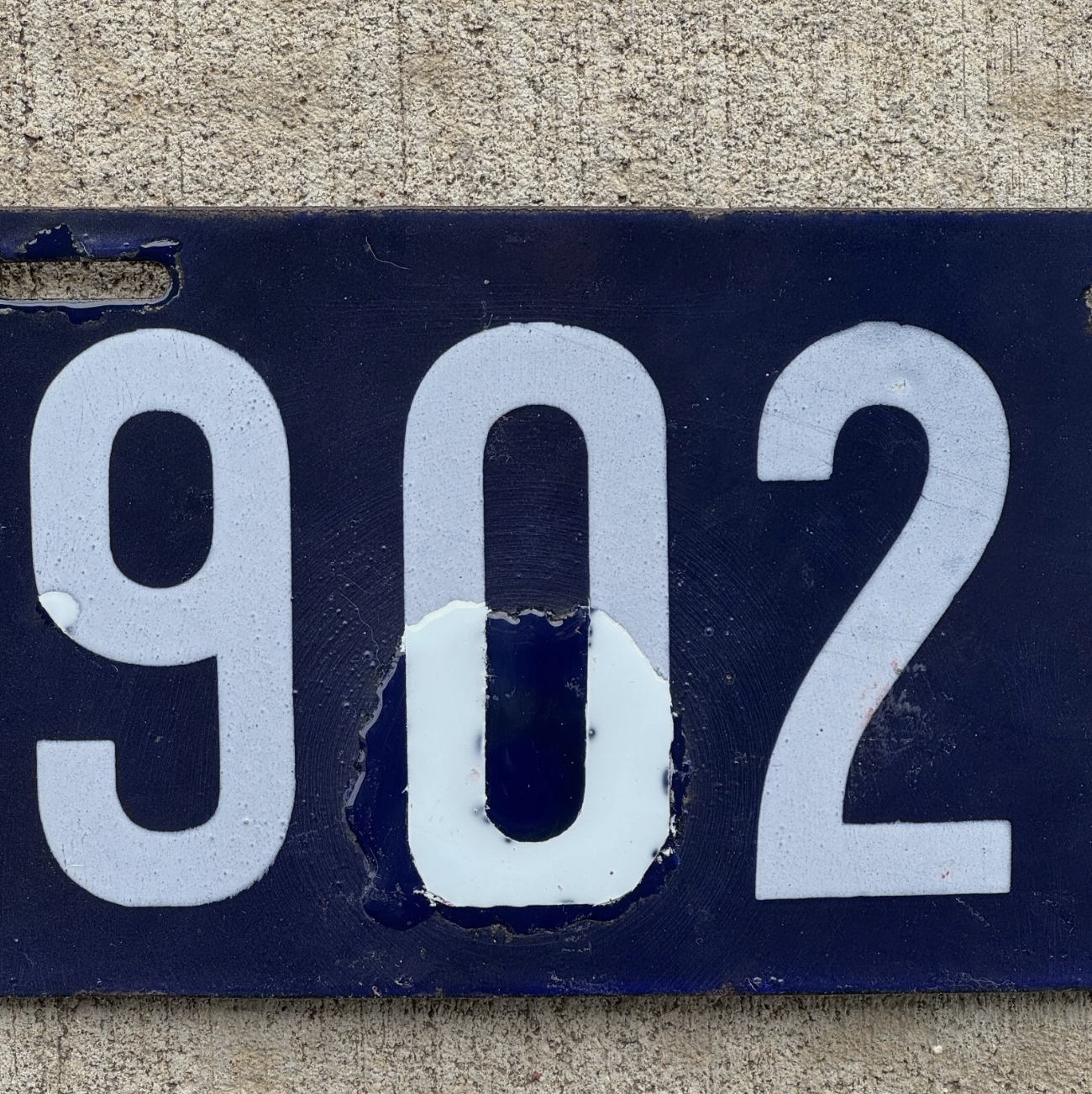 1915 Massachusetts Porcelain License Plate Auto Tag Blue 9021