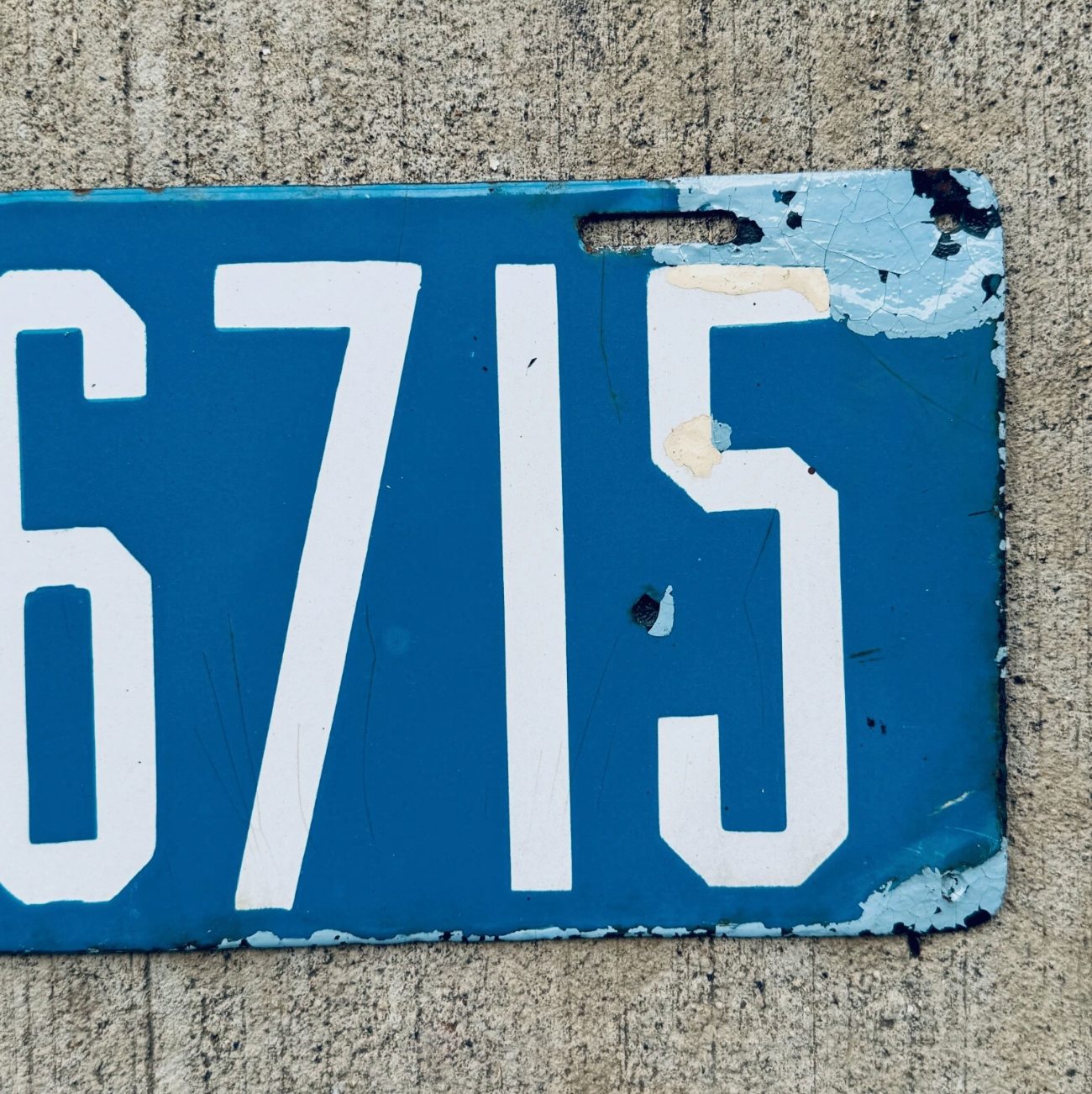 1915 Pennsylvania Porcelain License Plate Auto Tag Blue 76715