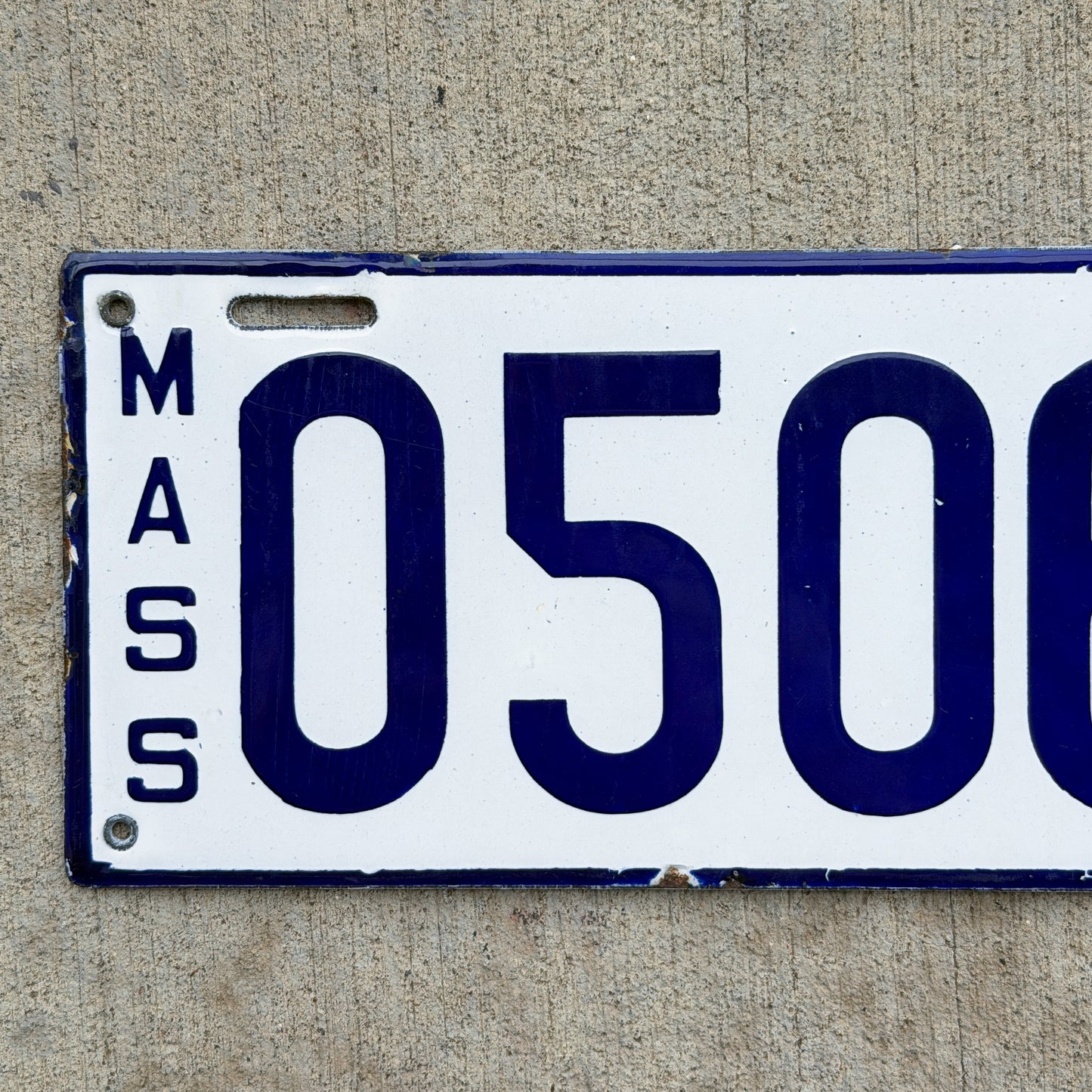 1910 Massachusetts Porcelain Dealer License Plate Auto Tag High Quality 0506B
