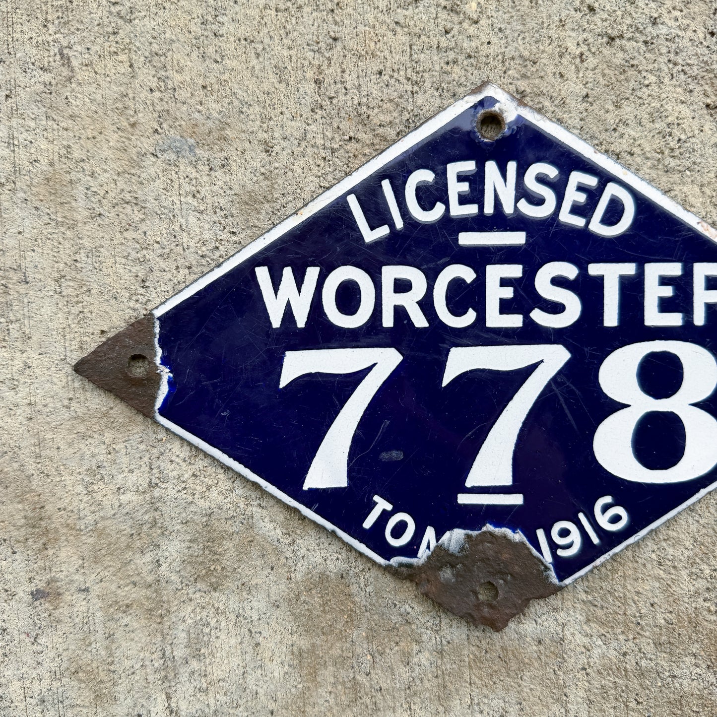 1916 Worcester Massachusetts Porcelain City License Plate Auto Tag High Quality 778