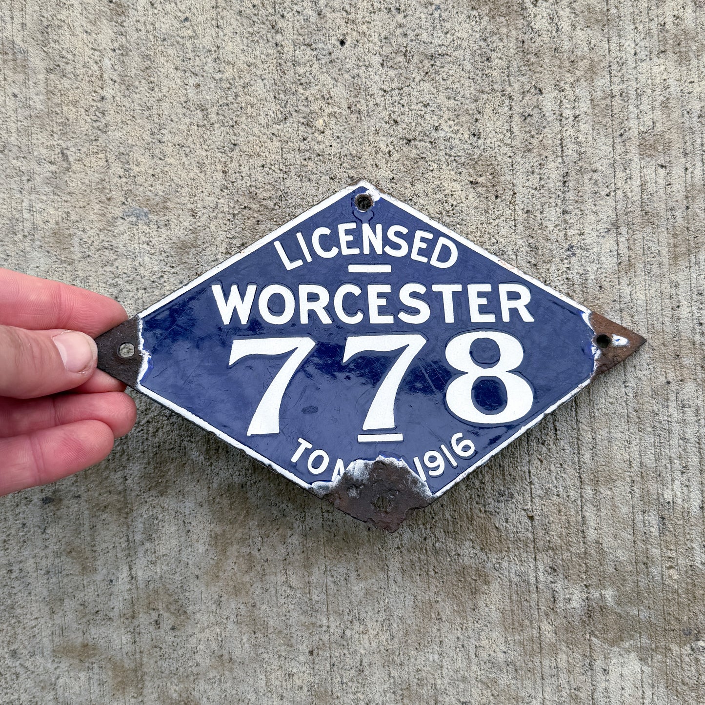 1916 Worcester Massachusetts Porcelain City License Plate Auto Tag High Quality 778