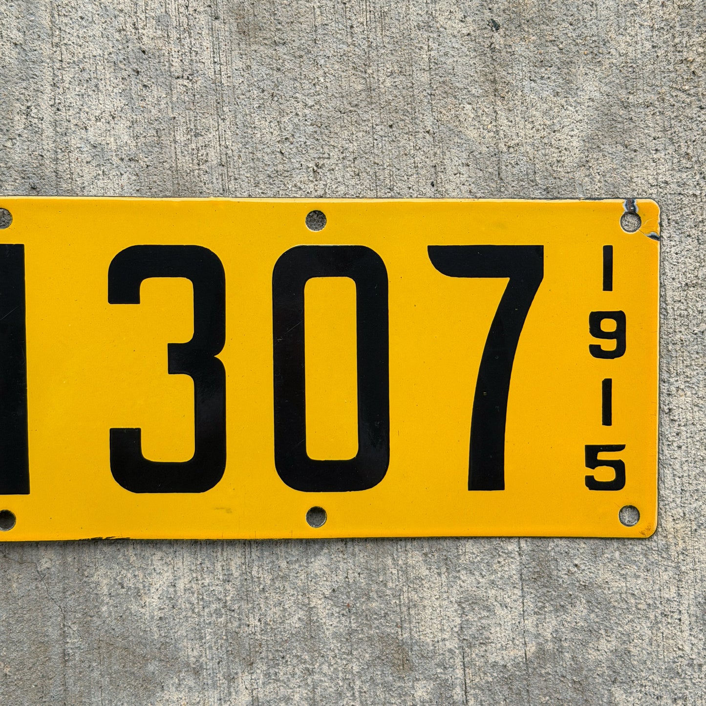 1915 California Porcelain License Plate Auto Tag High Quality 31307