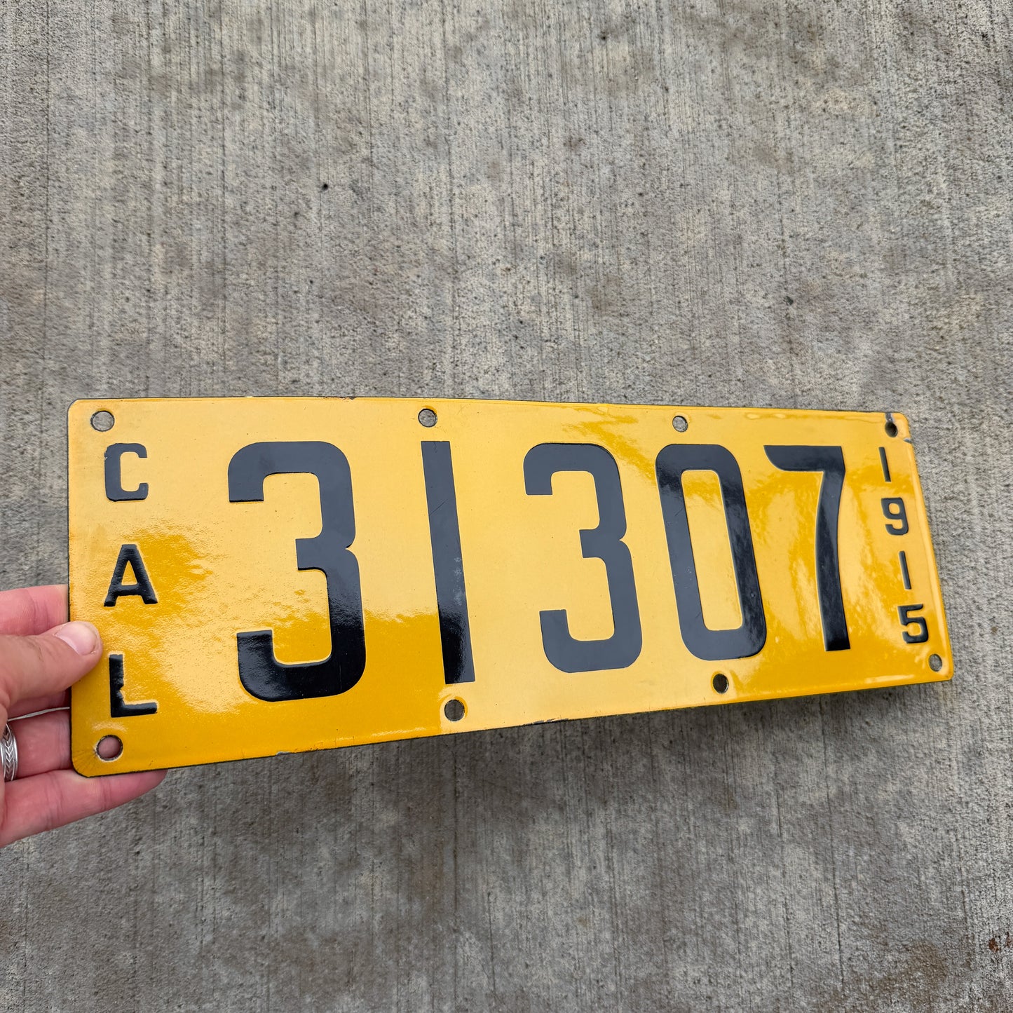 1915 California Porcelain License Plate Auto Tag High Quality 31307