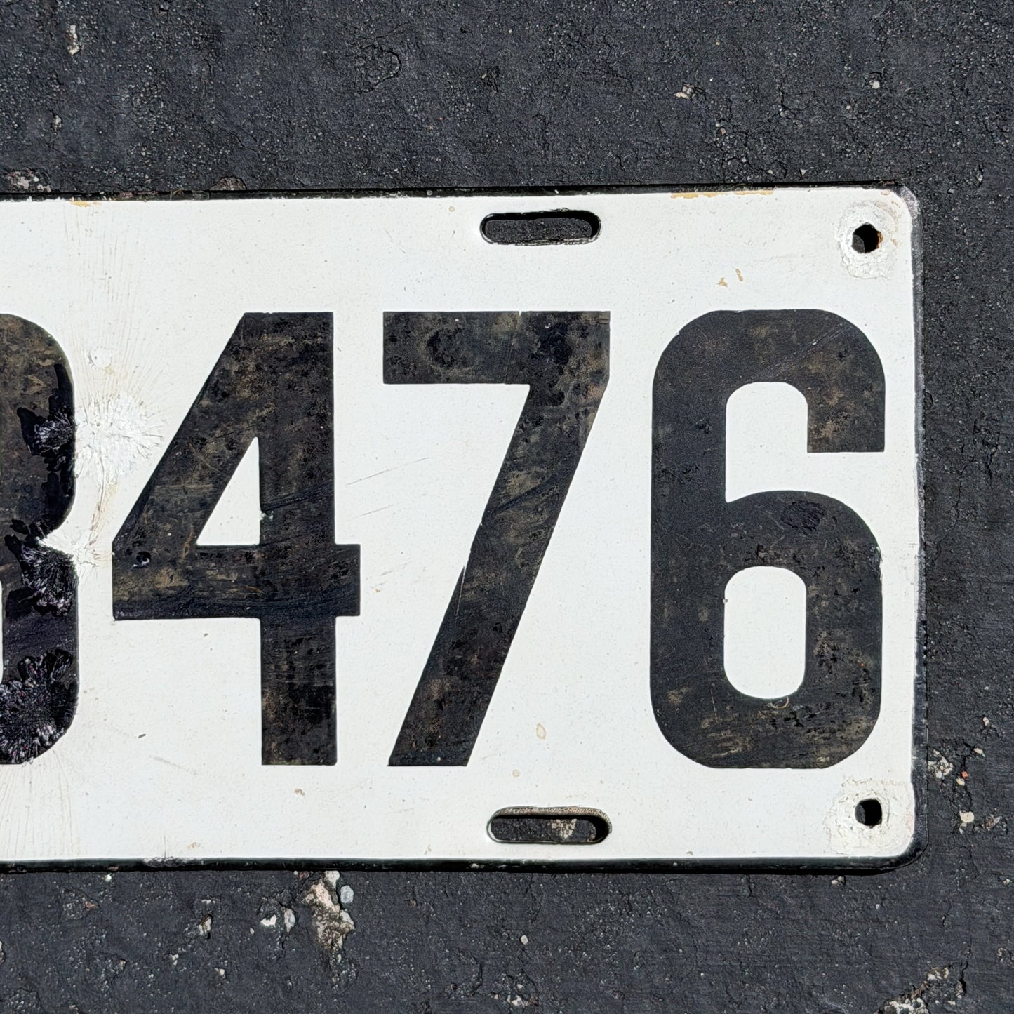 1910 Michigan Porcelain License Plate Auto Tag Low Number Four Digit 8476