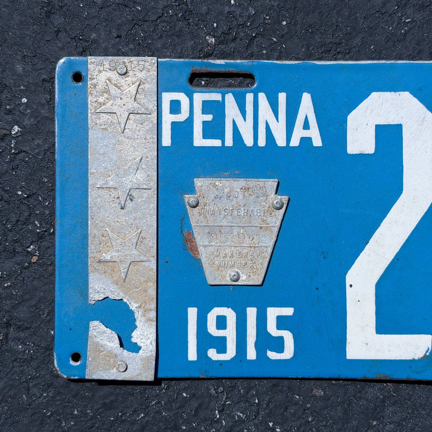 1915 Pennsylvania Porcelain Truck License Plate Auto Tag 4 Star 21941