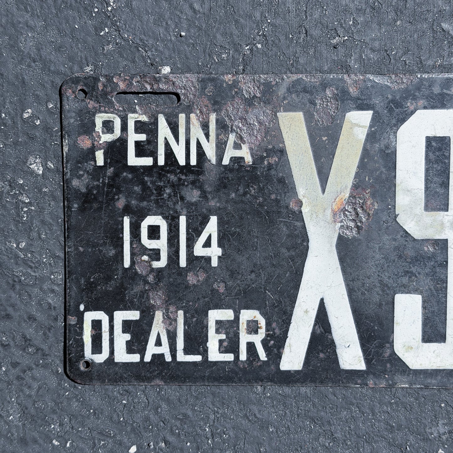 1914 Pennsylvania Porcelain Dealer License Plate Auto Tag X 987