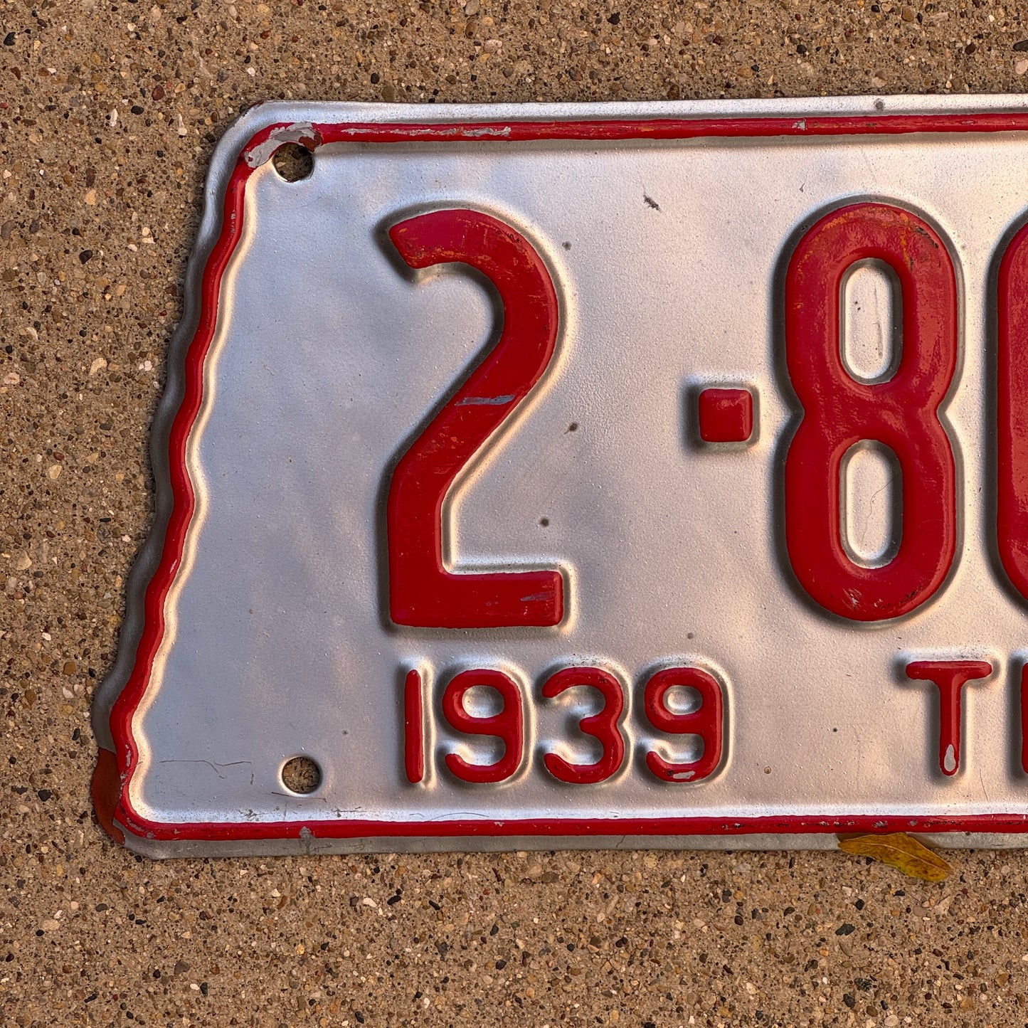 1939 Tennessee License Plate Auto Tag State Shape 2 8062