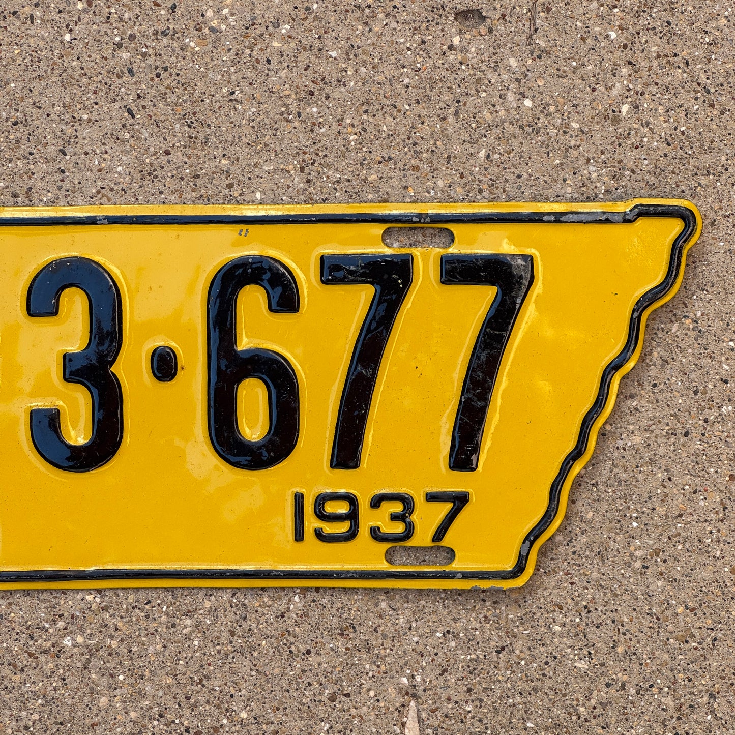 1937 Tennessee Free License Plate Auto Tag State Shape 3677