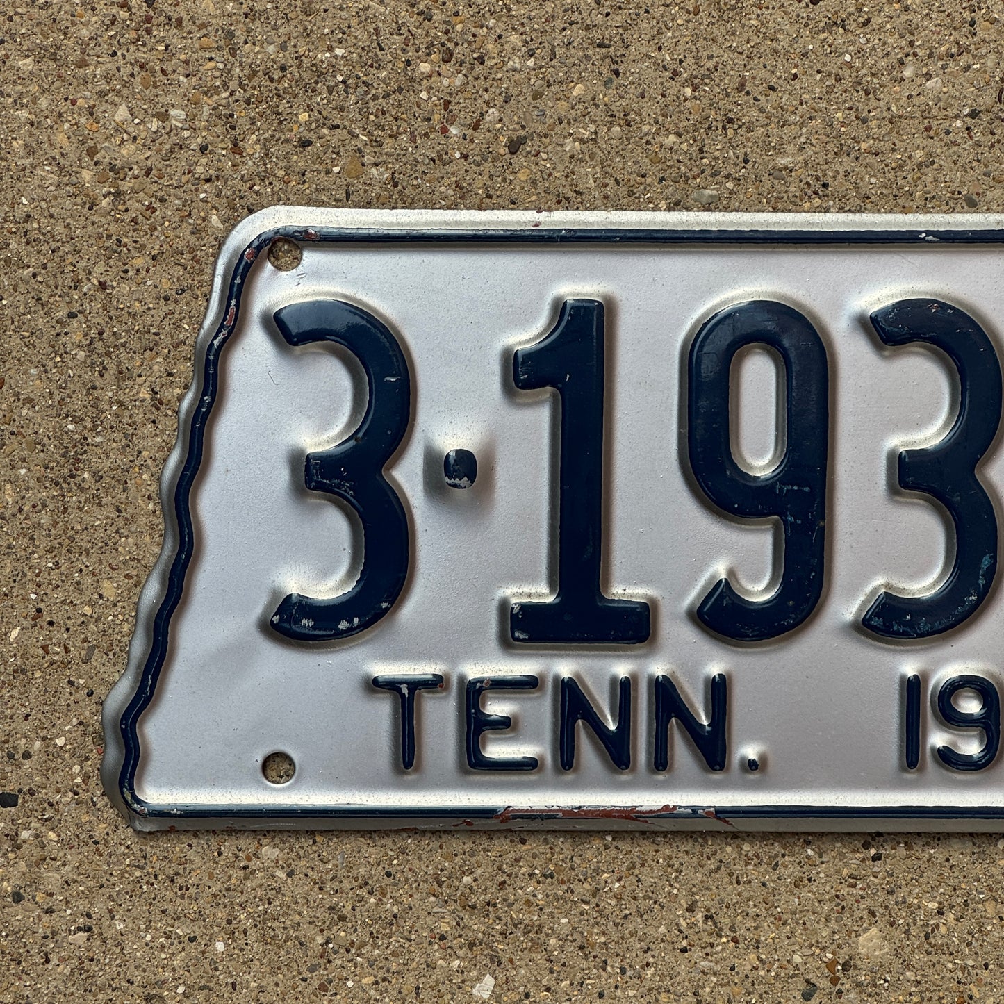 1945 Tennessee License Plate Auto Tag State Shape 3 19348